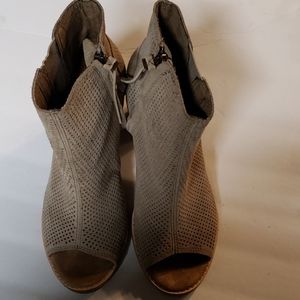 Toms Booties